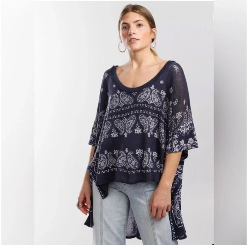 Free People Paisley Bandana Knit Top Small Oversize High Low Boho Navy Blue